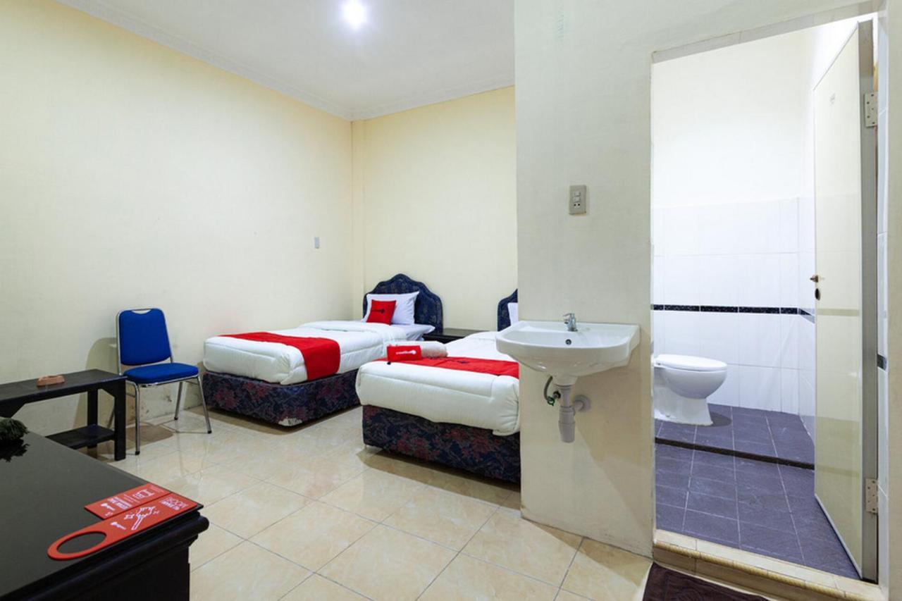 RedDoorz near Yuki Simpang Raya Mall Medan 2 Luaran gambar